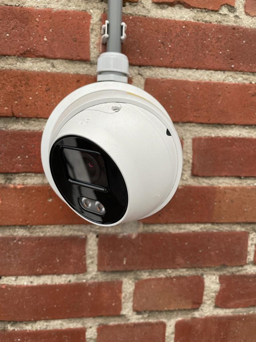 Camera op gevel woning